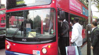 イギリス、ロンドンのバス、ダブルデッカー